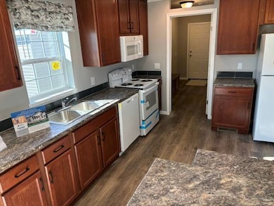 11975 Northland Dr unit M1 Modular, Cedar Springs, MI 49319 - photo 6