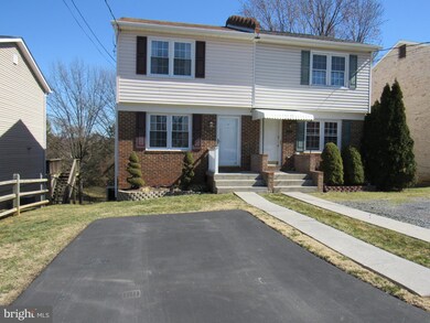 827 N Shenandoah Ave, Front Royal, VA 22630 - photo 6