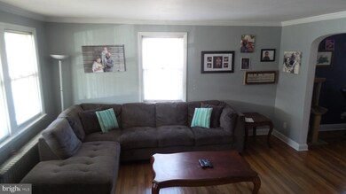 923 Wildwood Pkwy, Baltimore, MD 21229 - photo 6