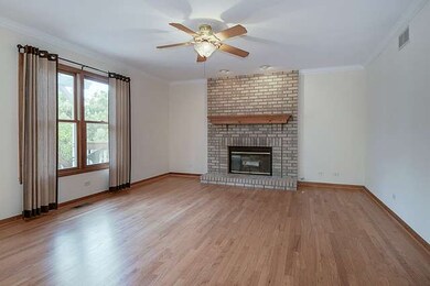 211 Isleview Dr, Oswego, IL 60543 - photo 6