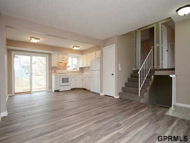 12924 Browne St, Omaha, NE 68164 - photo 2