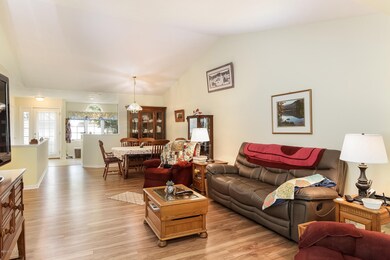 004-Living_Room-5931671-medium