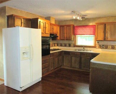 259 Lou Ellen Dr, Manchester, TN 37355 - photo 6