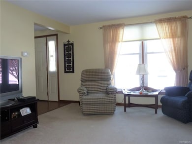 417 Homestead Dr, North Tonawanda, NY 14120 - photo 7