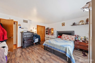 1 Hall St, Piscataway, NJ 08854 - photo 4