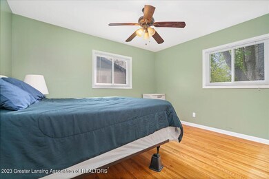 545 W Rouse St, Lansing, MI 48910 - photo 7