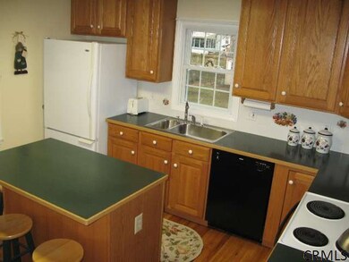 15 Swayze Dr, Colonie, NY 99999 - photo 5