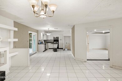 Center Real Estate-8