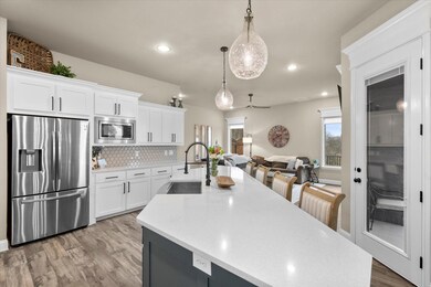 330 Pleasant View Dr, Weatherford, TX 76086 - photo 4