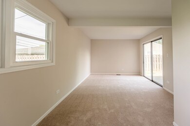 2506 Oak Ln, Rolling Meadows, IL 60008 - photo 2