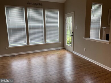 2633 Crabapple Cir, Perkasie, PA 18944 - photo 3