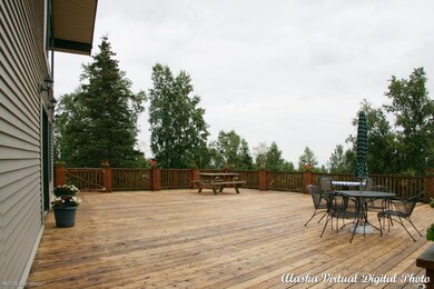 Entry Deck