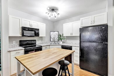 Washington Square Apartments unit 104B, Green Bay, WI 54301 - photo 4