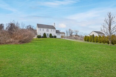 27 Peach Tree Dr, Sutton, MA 01590 - photo 2