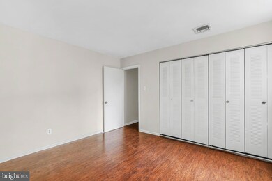 1231 S Philip St unit 1, Philadelphia, PA 19147 - photo 5
