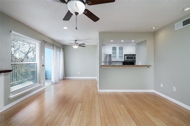 18617 Egret Bay Blvd unit 708, Houston, TX 77058 - photo 5