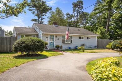 39 Chippewa Dr, Buzzards Bay, MA 02532 - photo 2