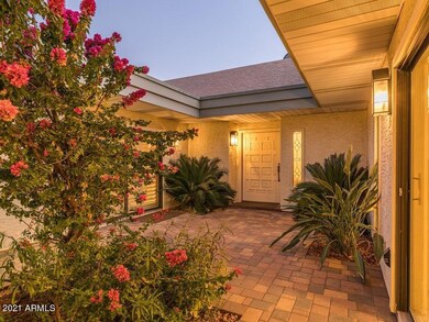 005_Dusk Exterior Courtyard