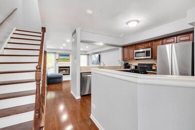 988 Butter Creek Ct unit 4ND, Hoffman Estates, IL 60169 - photo 3