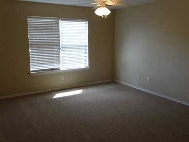 5108 Lockhart Dr, Pearland, TX 77584 - photo 7