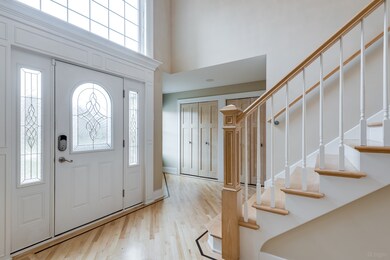 1811 Baybrook Ct, Naperville, IL 60564 - photo 2