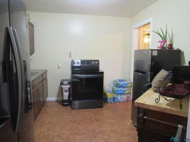 302 E Permian Dr, Hobbs, NM 88240 - photo 4