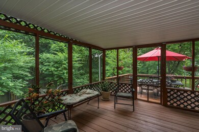 11501 Evelake Ct, Gaithersburg, MD 20878 - photo 3