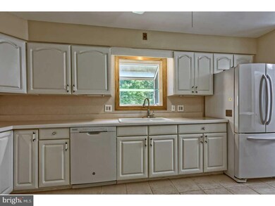 1399 S Myrtle St, Vineland, NJ 08360 - photo 5