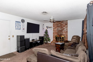 44512 N Tabler Ave, Lancaster, CA 93535 - photo 3