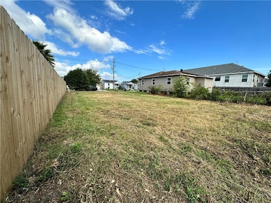 6017 Warrington Dr, New Orleans, LA 70122 - photo 3