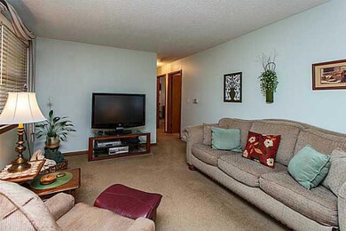 3407 E 25th Ct, Des Moines, IA 50317 - photo 7