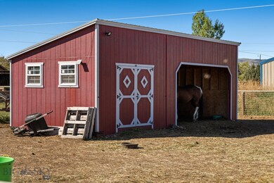 Insulated tack shed and horse shelter 12X30