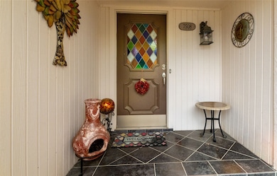 7508 Woodside Hill Ct, Fort Worth, TX 76179 - photo 3