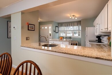 11 Lilac Ct, Hopkinton, MA 01748 - photo 6