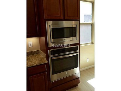 Property Photo. Kitchen 5