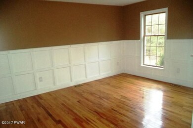 104 Valley Ct, Milford, PA 18337 - photo 3