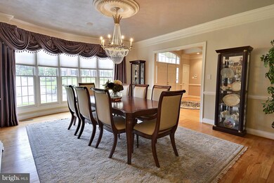 3359 V Ln, Oakton, VA 22124 - photo 5