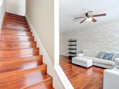 3133 Bayshore Oaks Dr, Tampa, FL 33611 - photo 5