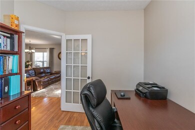 2730 Longleaf Dr, Greenwood, IN 46143 - photo 4