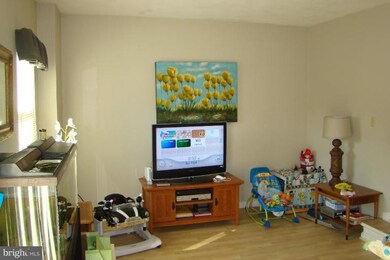 7422 Pohick Rd, Lorton, VA 22079 - photo 4