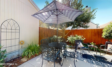 7746 Mystic Point Ct E, Jacksonville, FL 32277 - photo 4