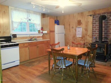 1127 Pennsylvania 402, Hawley, PA 18428 - photo 6