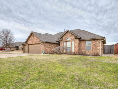 View of front of property with a shingled roof, br