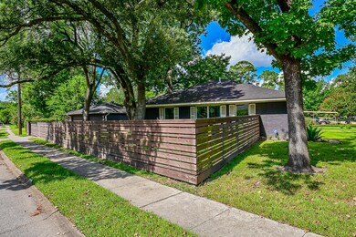 2207 Libbey Dr, Houston, TX 77018 - photo 4