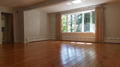 04 family room