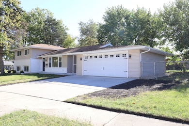 4401 Adele Ln, Oak Forest, IL 60452 - photo 2