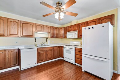 2404 Flicker Ln, Rolling Meadows, IL 60008 - photo 6