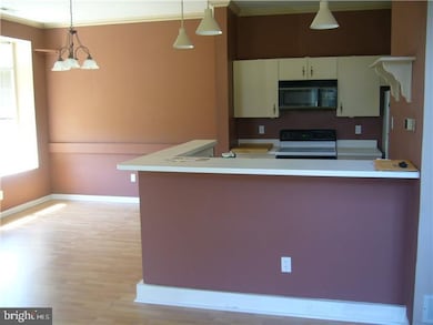 1108 Barbaras Ct, North Wales, PA 19454 - photo 2