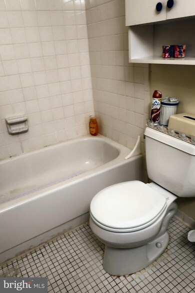 9909 Rand Dr, Burke, VA 22015 - photo 5