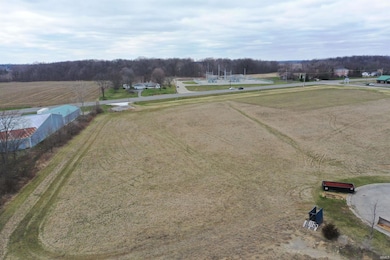 9356 E Commerce Dr, Churubusco, IN 46723 - photo 2